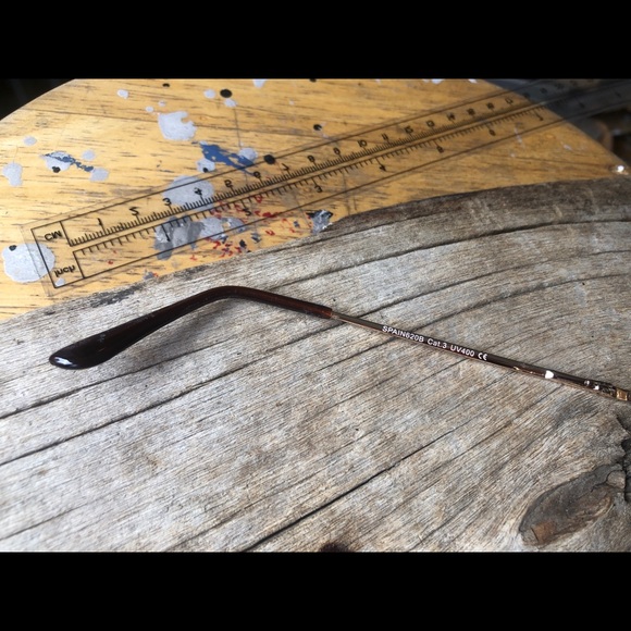 ROBIN RUTH BROWN OVAL LENS SUNGLASSES, like new - Picture 4 of 8